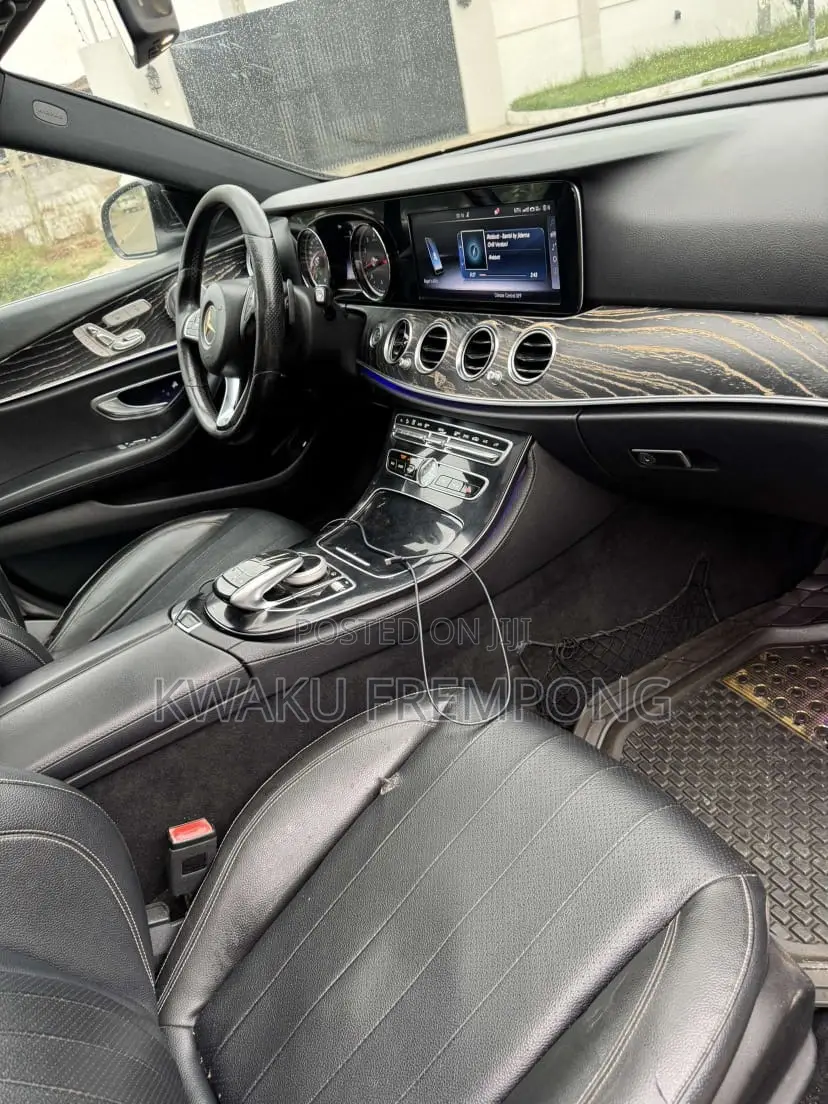 Mercedes-Benz E300 Base RWD Sedan (2.0L 4cyl 9A) 2017 Black