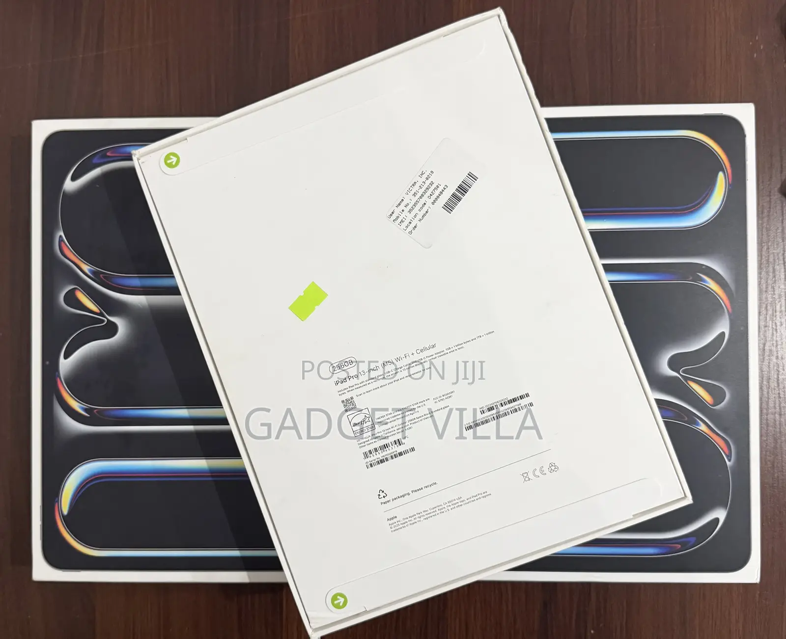 New Apple iPad Pro 13 (2025) 256 GB Black