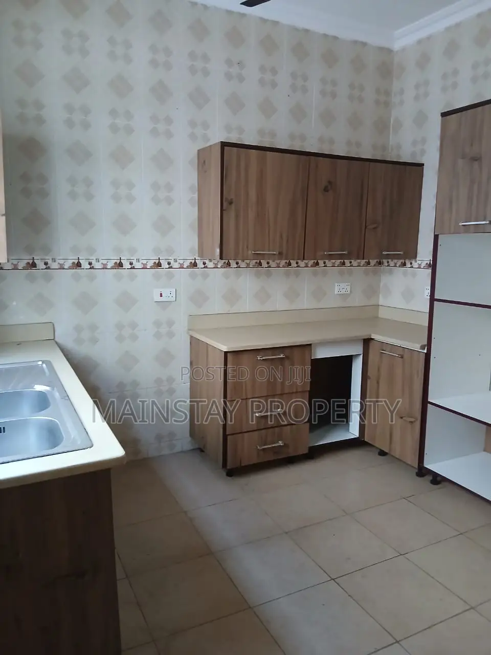 3bdrm House in Mainstay Estates, Spintex for rent