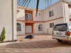 20bdrm House in Oyarifa Mall Area for sale