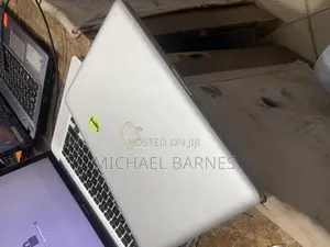 Laptop Apple MacBook Pro 2015 8GB Intel Core i7 SSD 500GB
