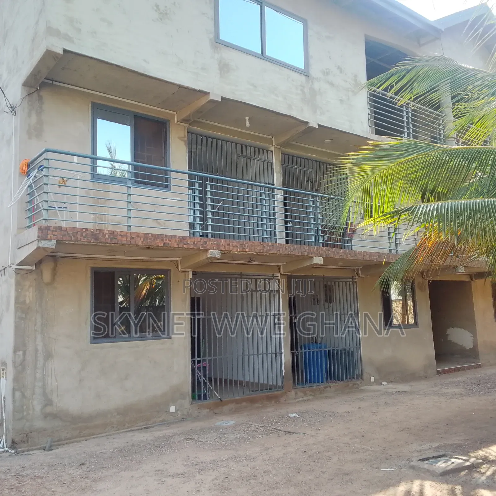 12bdrm Apartment in Ablorh Adjei for sale