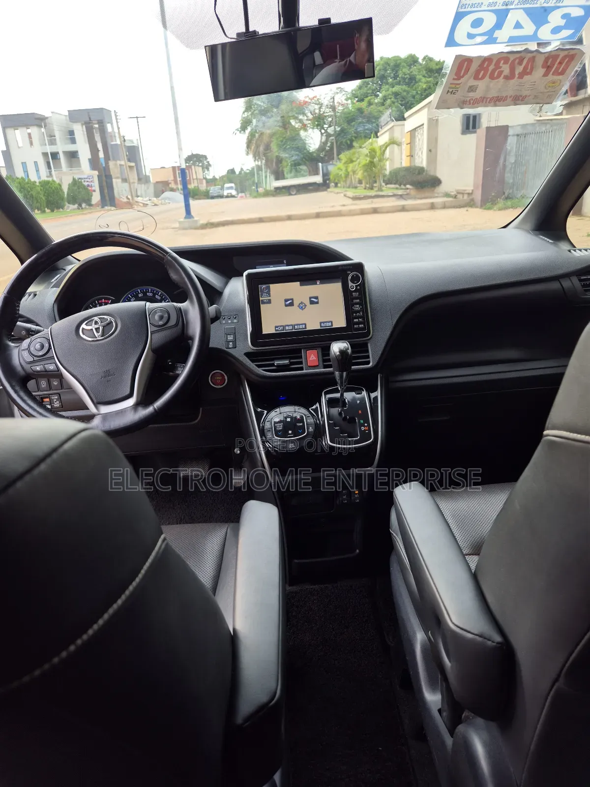 Toyota Esquire 2016 Silver