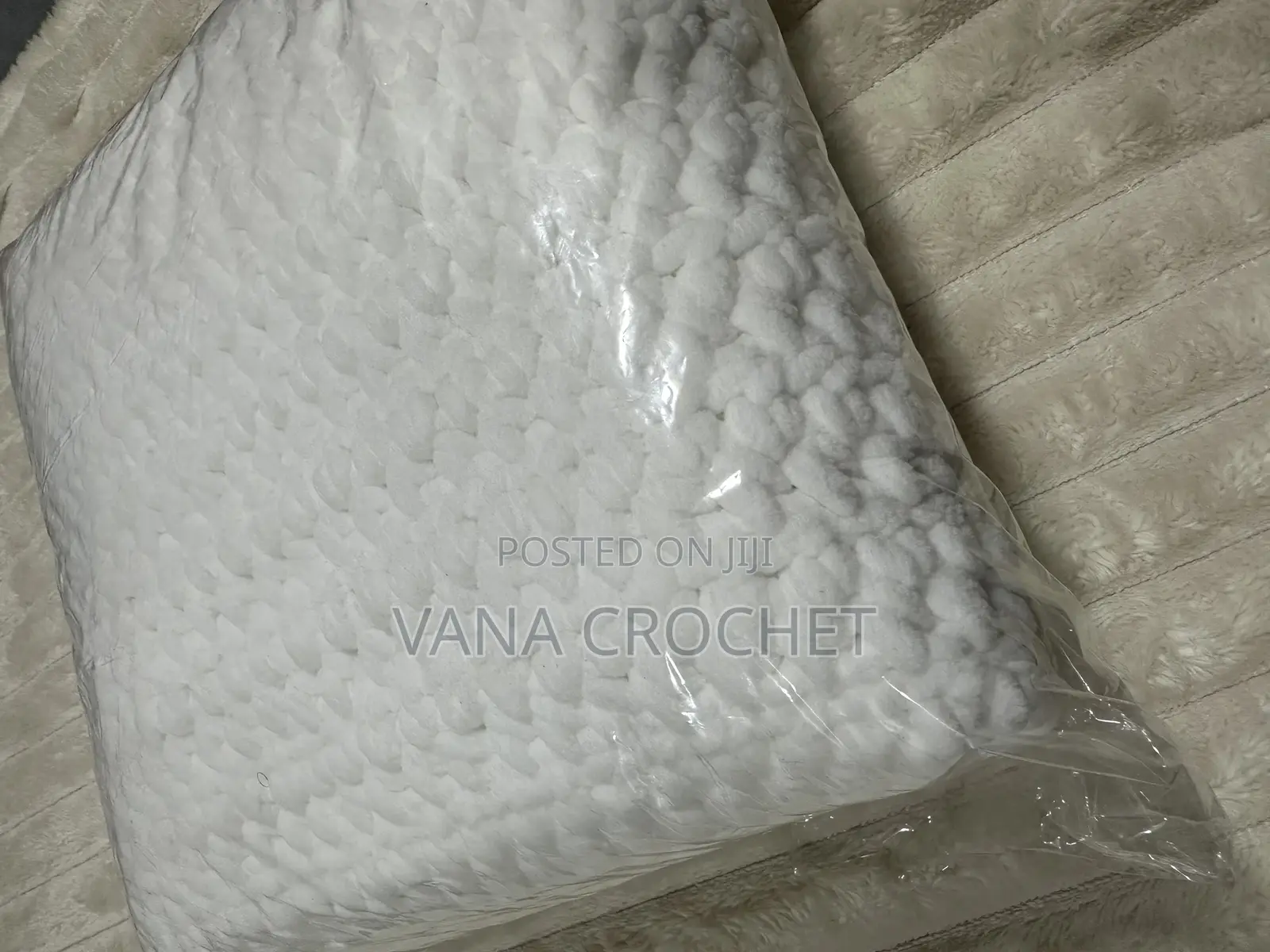 White Chunky Hooded Blanket for Newborns