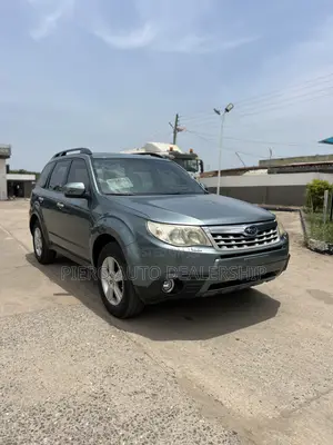 Subaru Forester 2013 Gray
