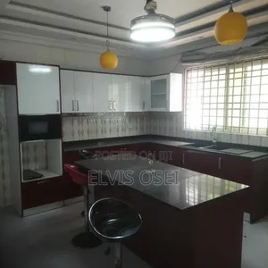 4bdrm House in Top Base for rent