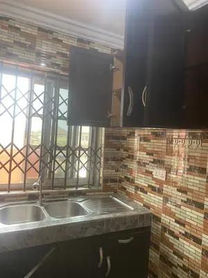 1bdrm Apartment in Chis-Lon Broker’S, New Market for rent