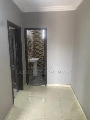 1bdrm Apartment in Chis-Lon Broker’S, New Market for rent