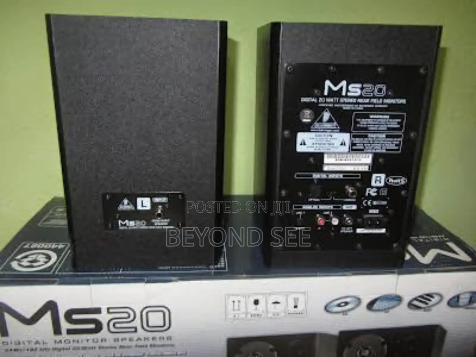 Studio Monitor