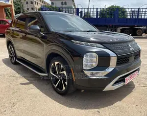 Mitsubishi Outlander SEL 2022 Black