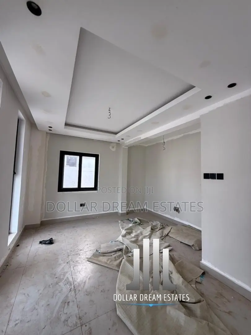 4bdrm House in Airport Residential Area for sale