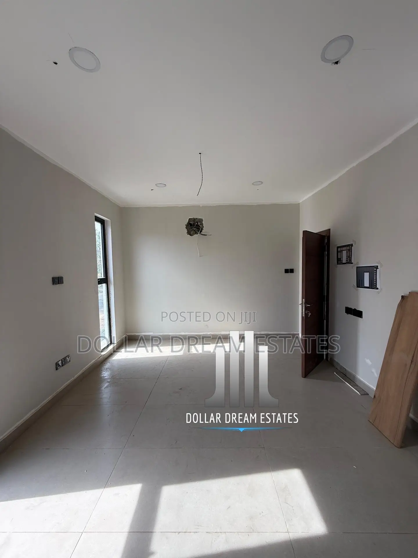 4bdrm House in Airport Residential Area for sale