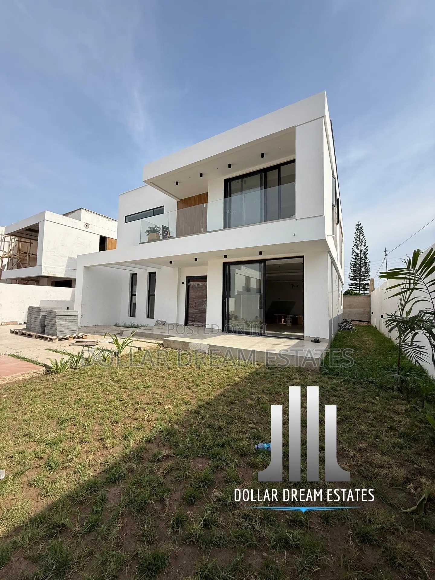 4bdrm House in Airport Residential Area for sale