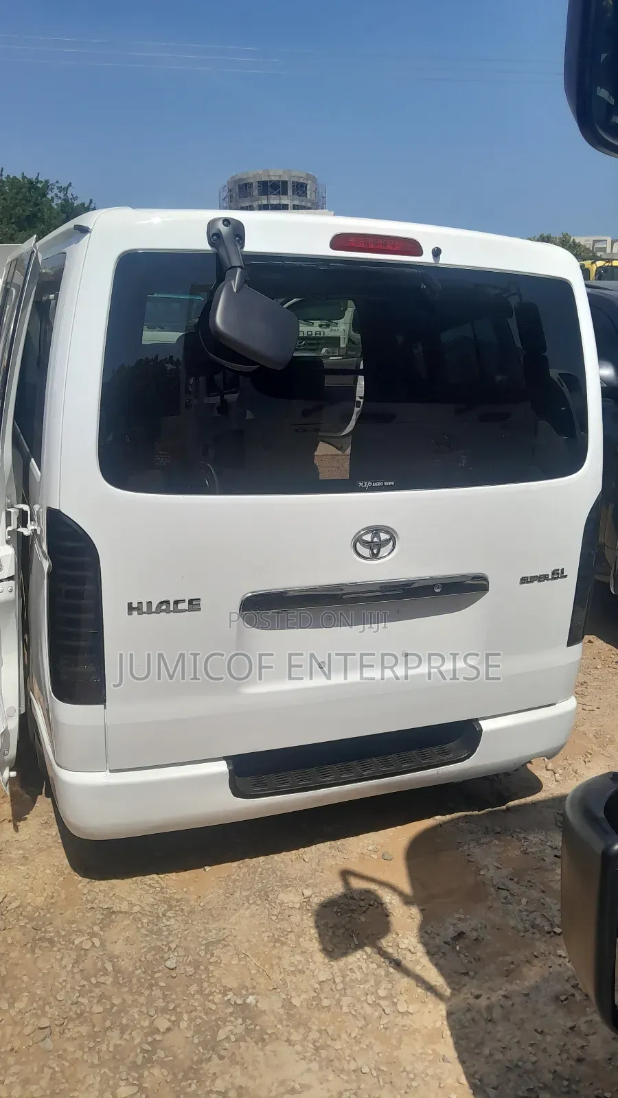 Toyota HiAce 2010 White