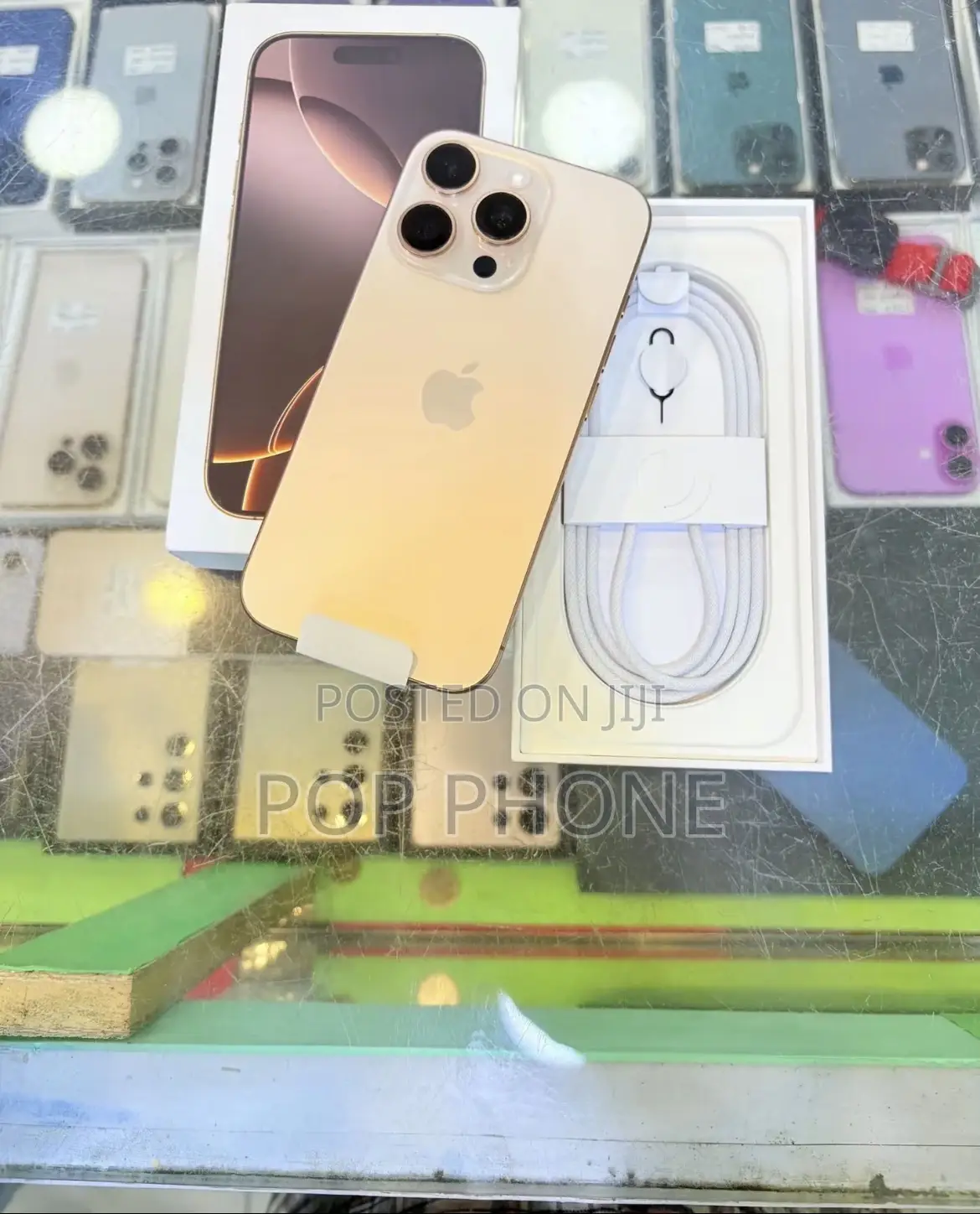Apple iPhone 16 Pro Max 256 GB Gold