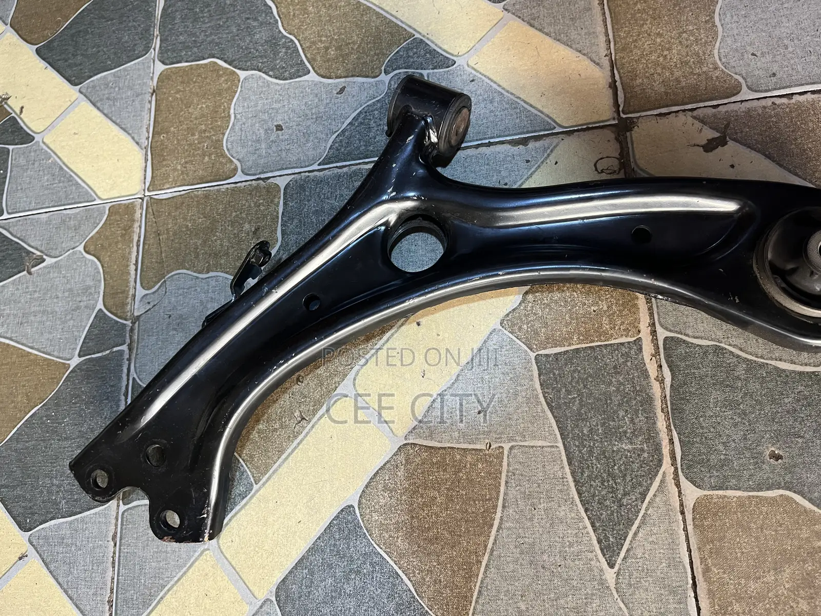 Original Honda HRV Lower Arm Fits 2016,2017,2018,2019,2020-2022