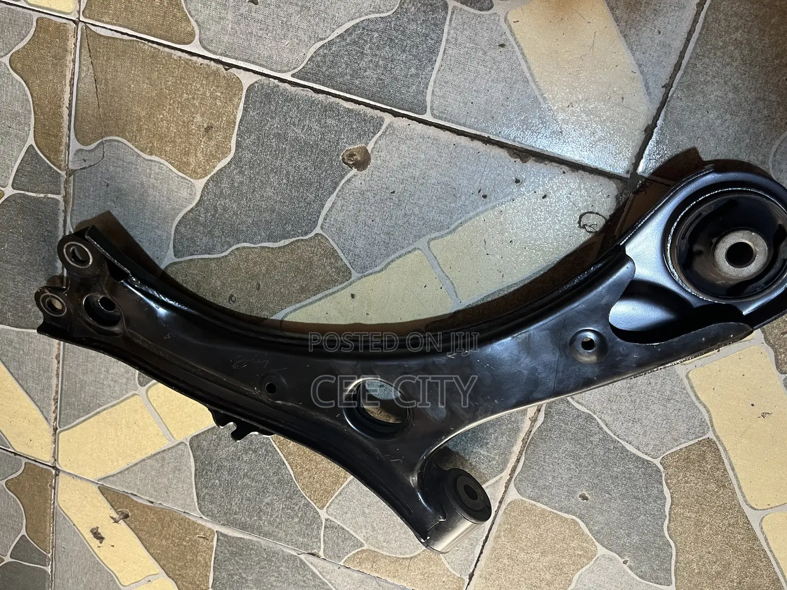 Original Honda HRV Lower Arm Fits 2016,2017,2018,2019,2020-2022