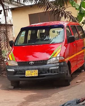 Toyota HiAce 2006 Red