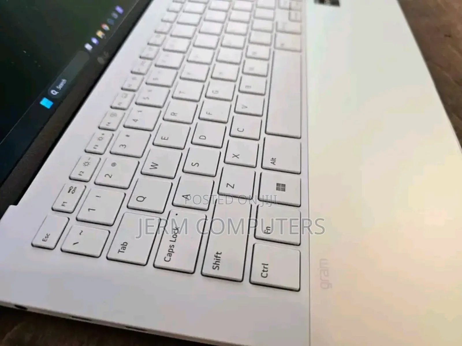 New Laptop LG Gram 14 16GB Intel Core i7 SSD 1T