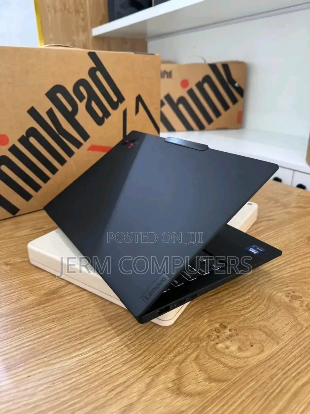 New Laptop Lenovo IdeaPad D330 16GB Intel Core Ultra 7 SSD 1T