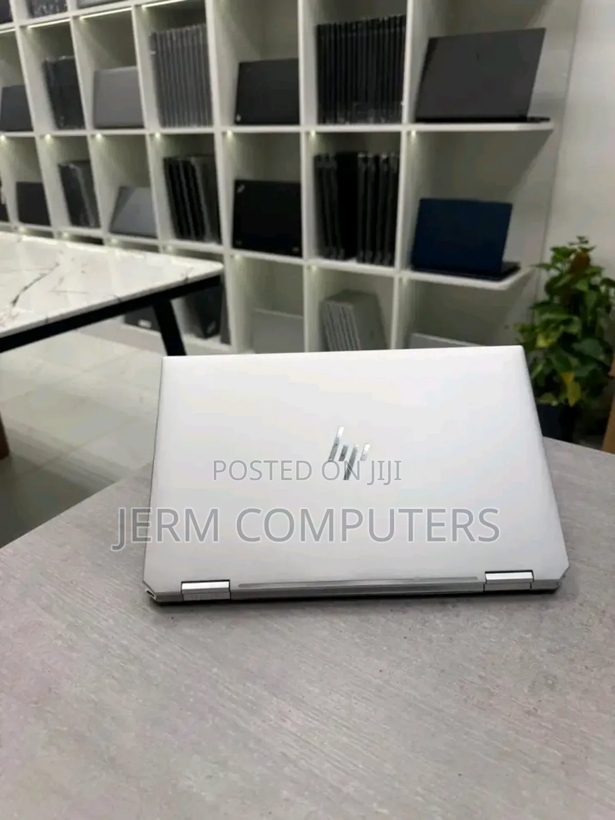 New Laptop HP Spectra 13 16GB Intel Core i7 SSD 512GB