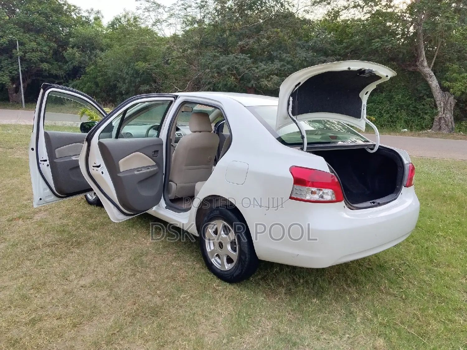 Toyota Belta 2010 White