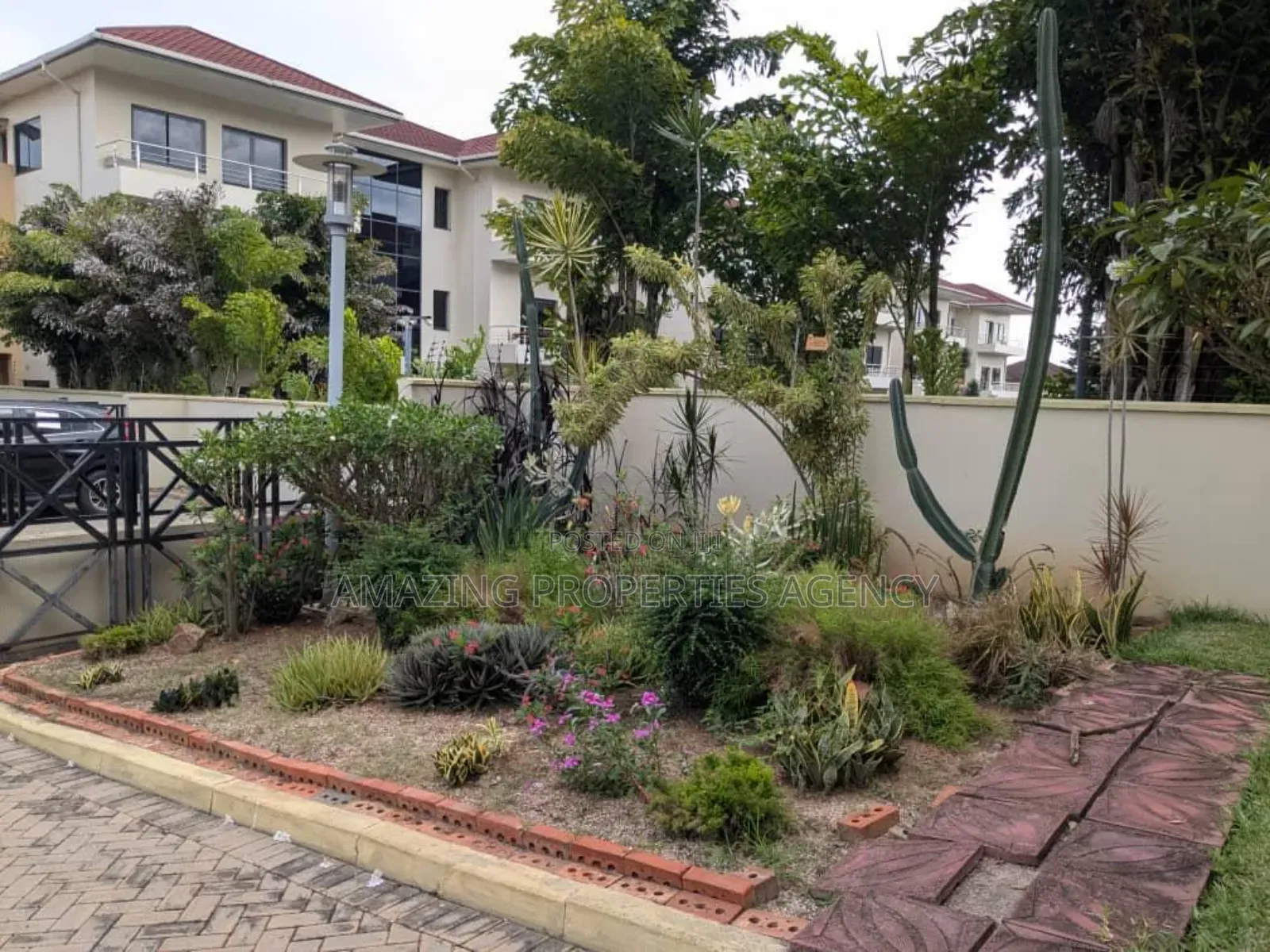 5bdrm House in Cantonment, Acquinas for rent