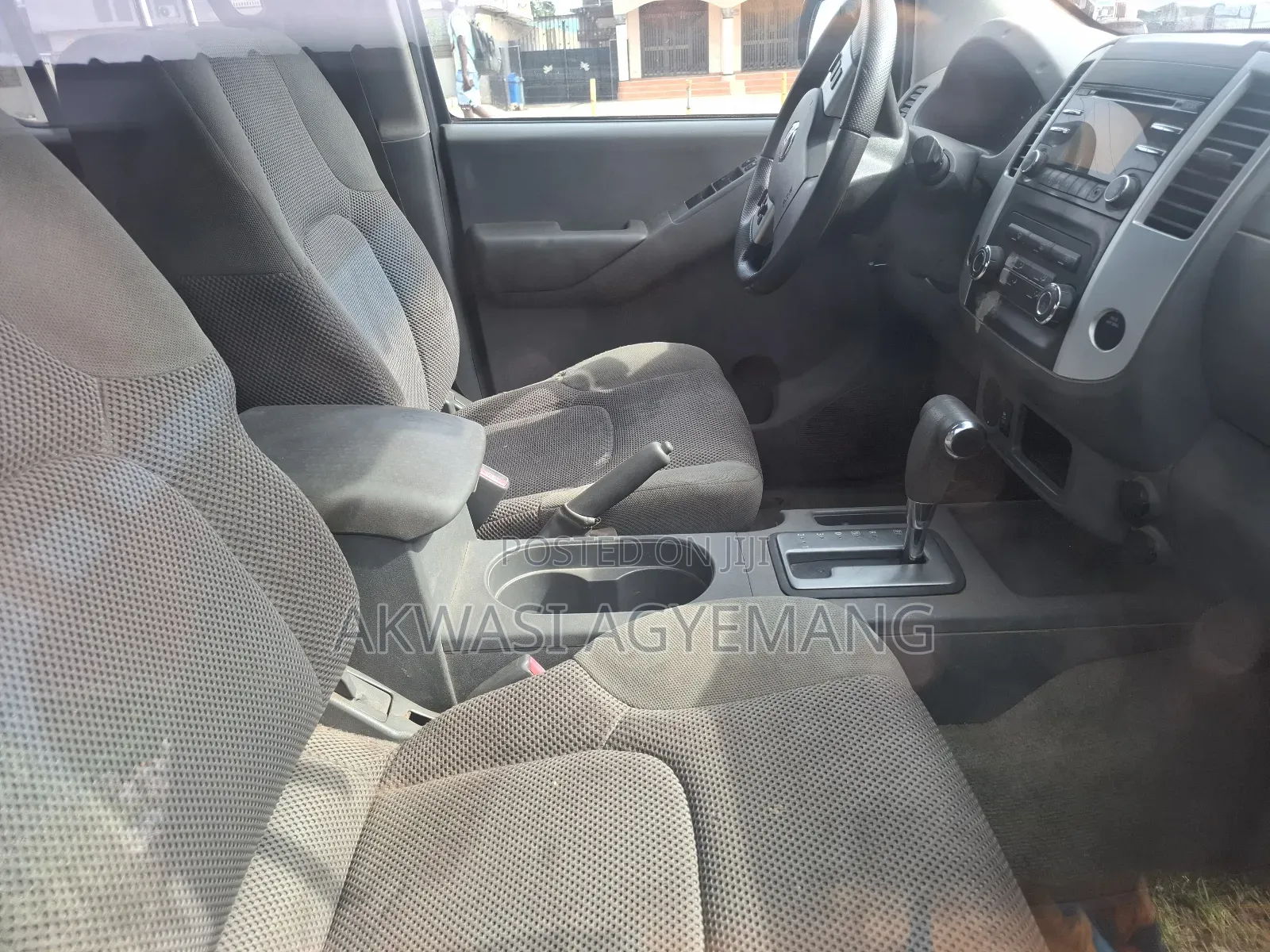 Nissan Frontier 2013 Red