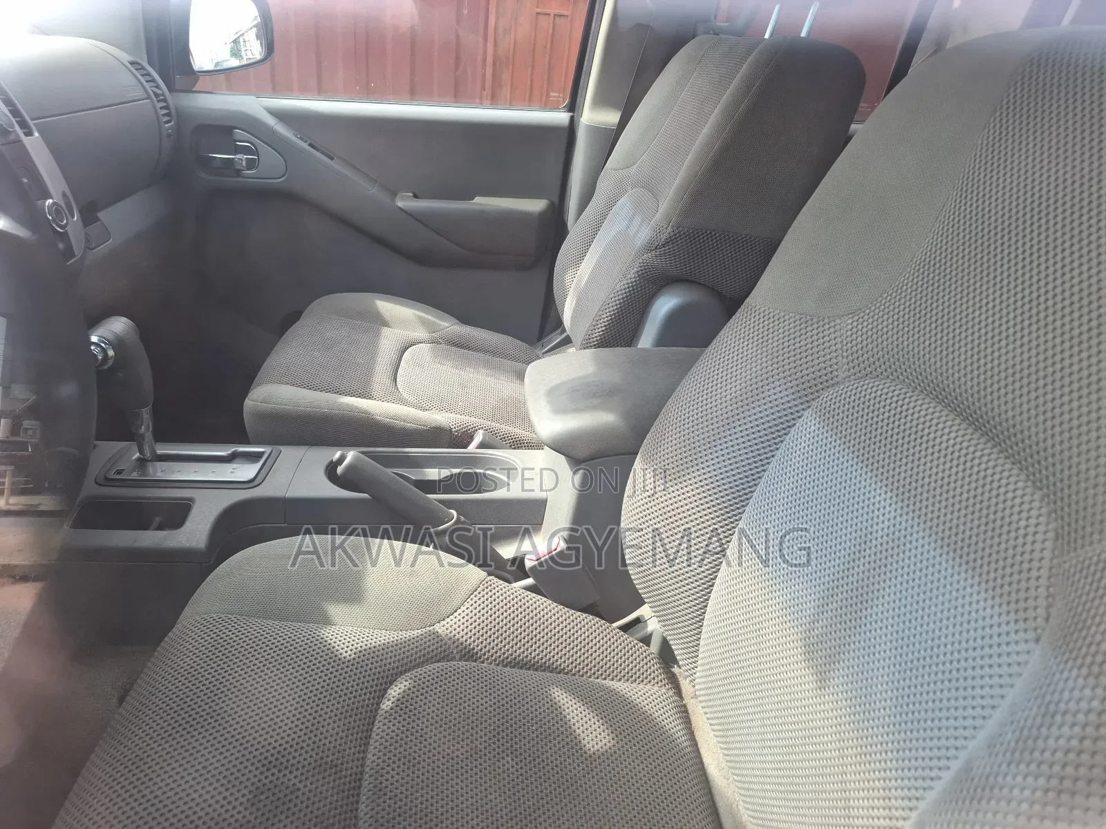 Nissan Frontier 2013 Red