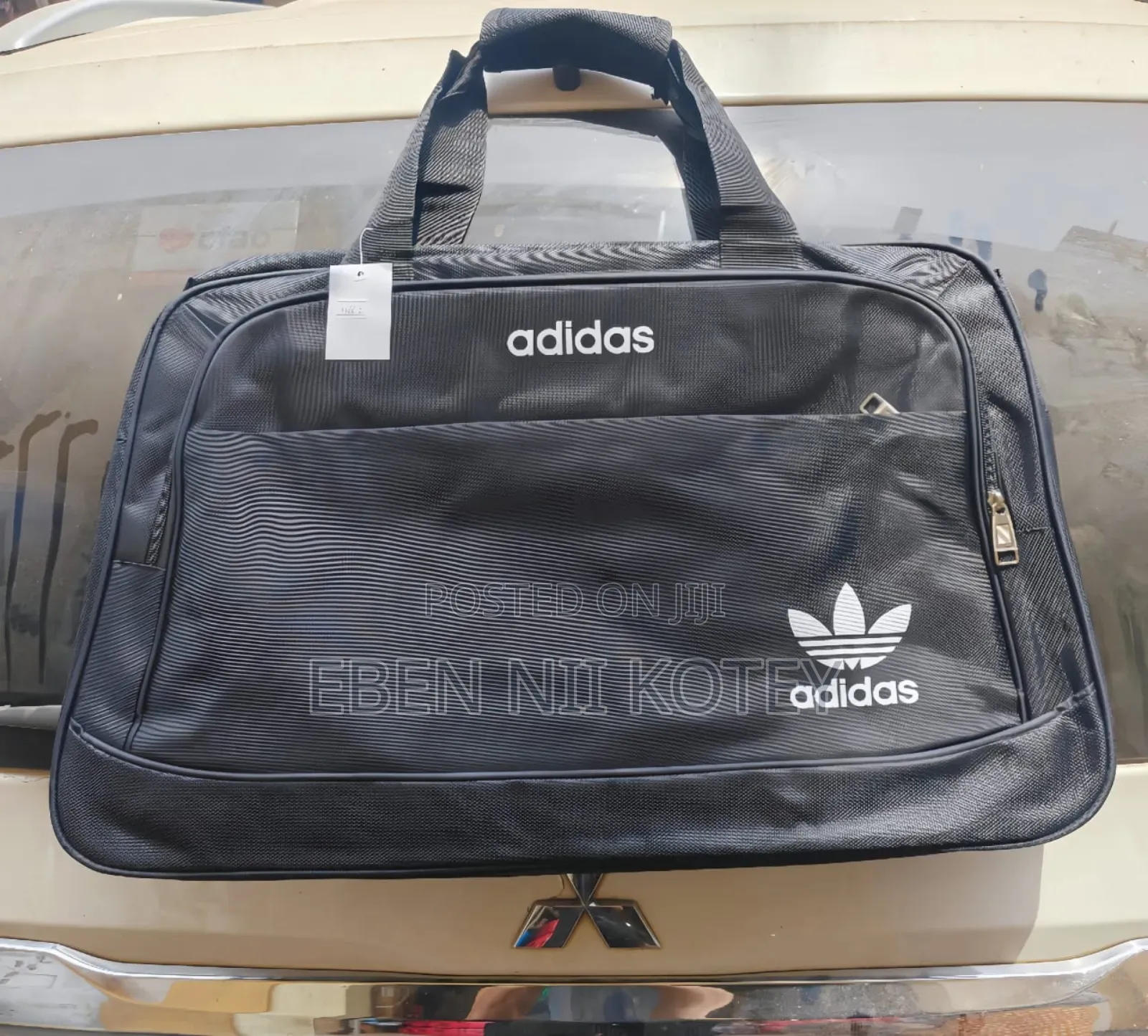 Quality Material Travelling Bag for Sale at a Cool Price