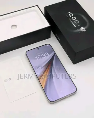 New Vivo iQOO 15 512 GB White