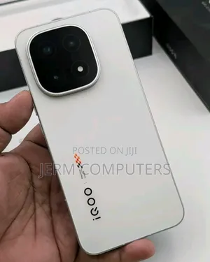 New Vivo iQOO 15 512 GB White