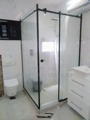 Tempered Glass Shower Cubicle