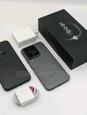 New Vivo iQOO 15 256 GB Black