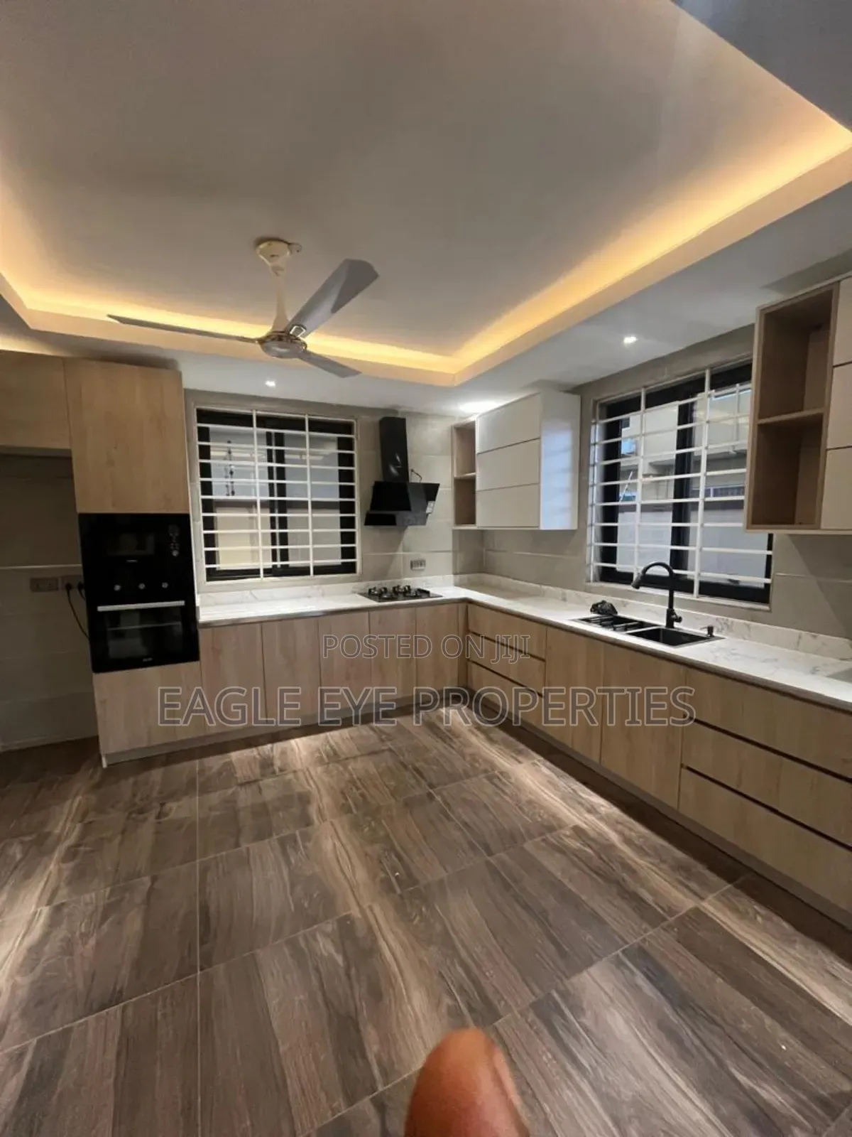 4bdrm House in School Junction for sale
