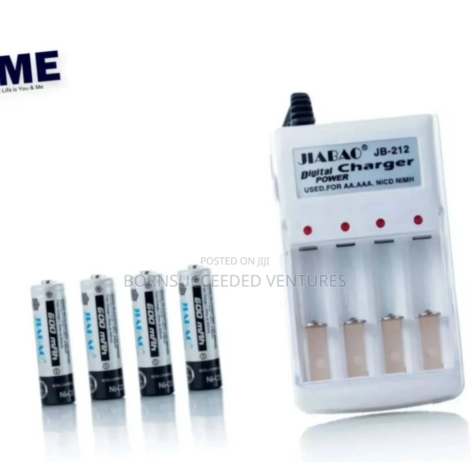 Original Universal Battery Charger With Free 4 Batteries