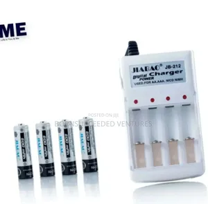 Original Universal Battery Charger With Free 4 Batteries