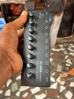 Beheringer Microamp Ha800 8 Channel Headphone