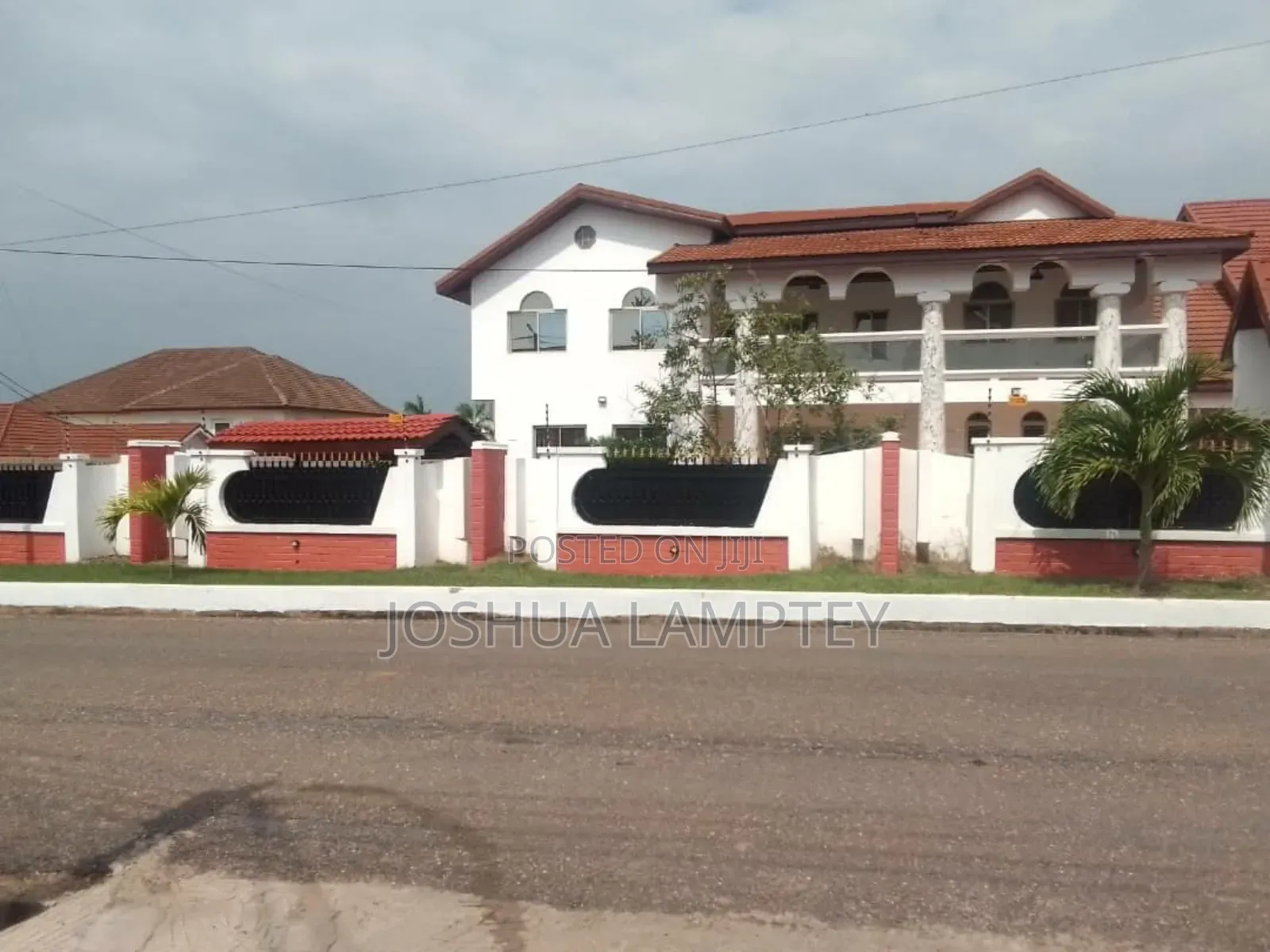 5bdrm House in East Legon Trassacco, Police Station for rent