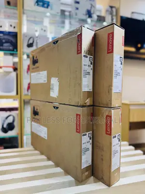 New Laptop Lenovo Yoga 7i 16GB Intel Core Ultra 7 SSD 1T