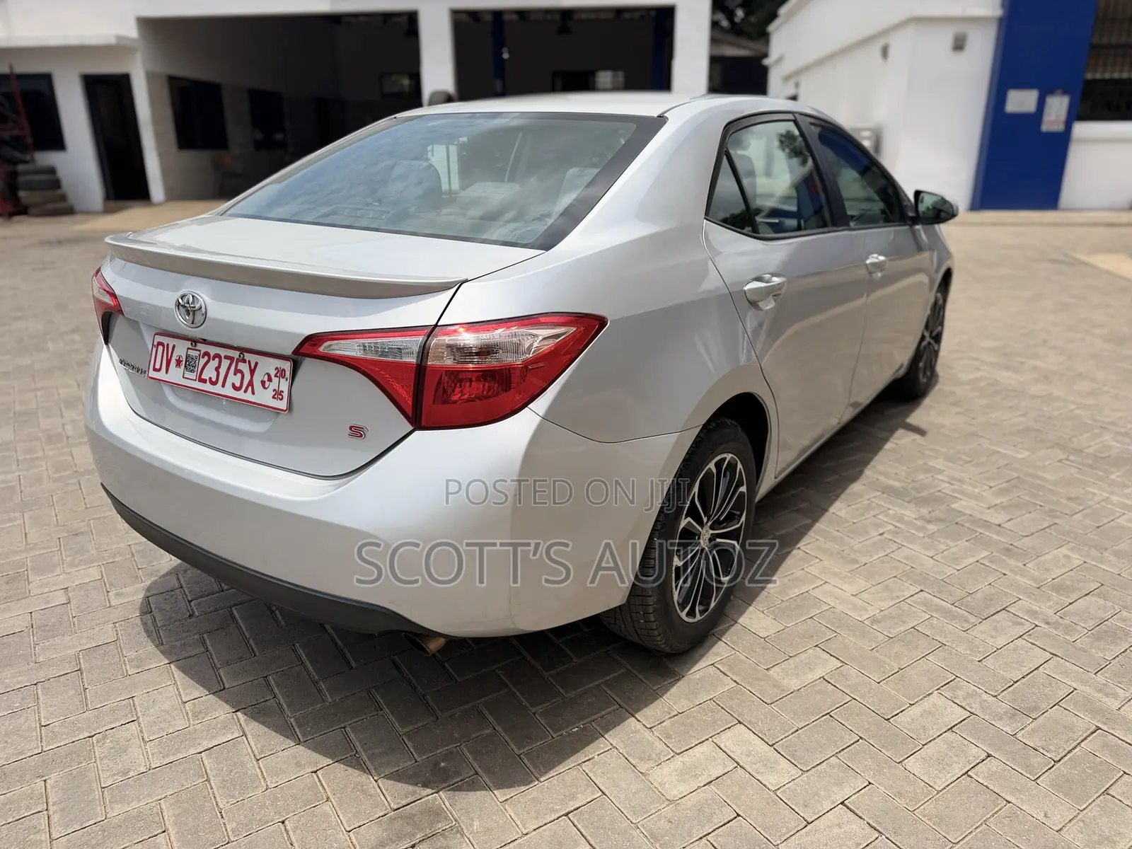 Toyota Corolla 2018 Silver