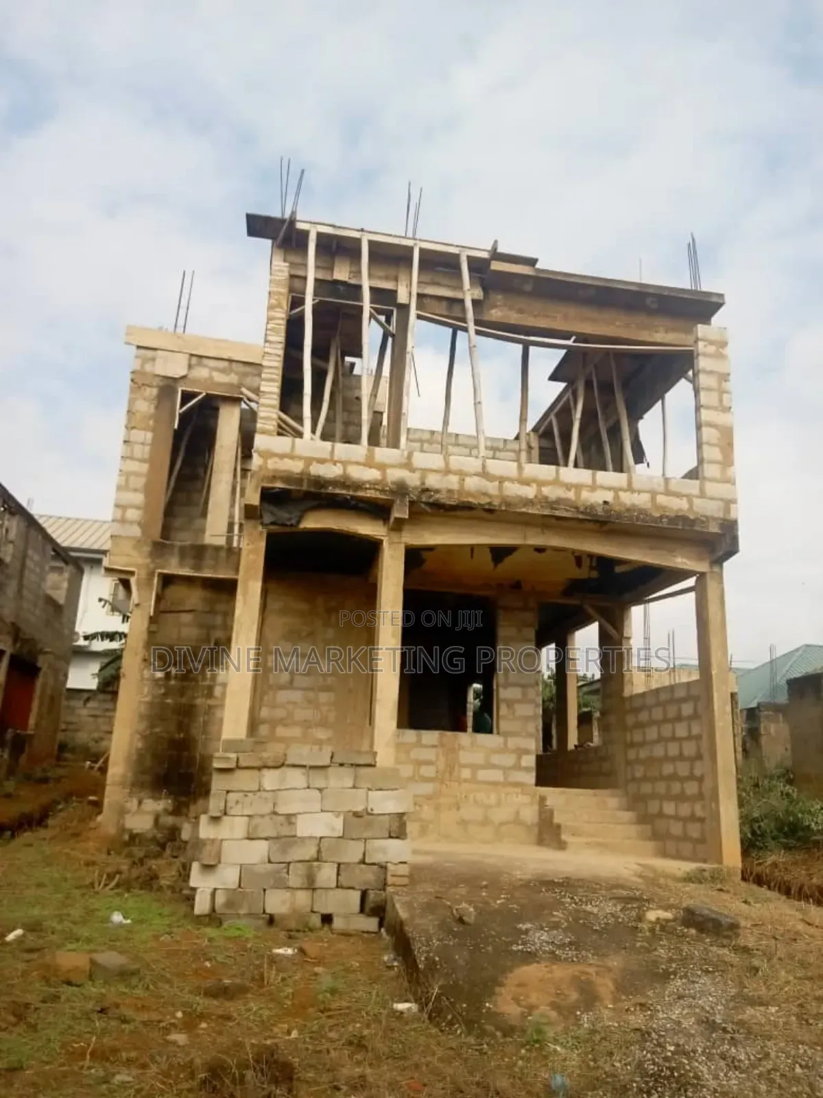 4bdrm House In Franco Estates Area, Ofankor For Sale