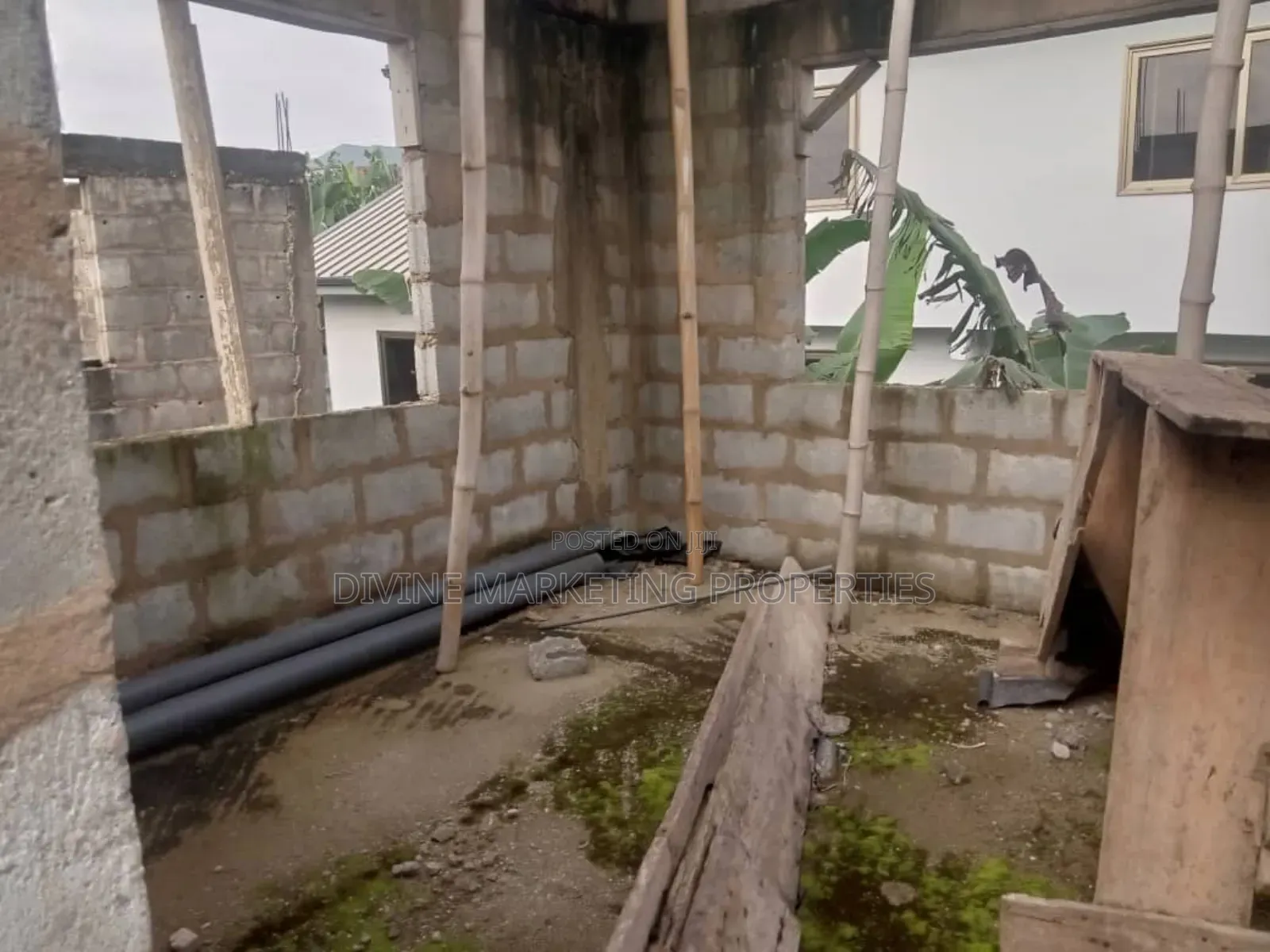 4bdrm House In Franco Estates Area, Ofankor For Sale