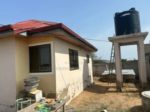7bdrm House in Kasoa, Ngleshie Amanfro for sale