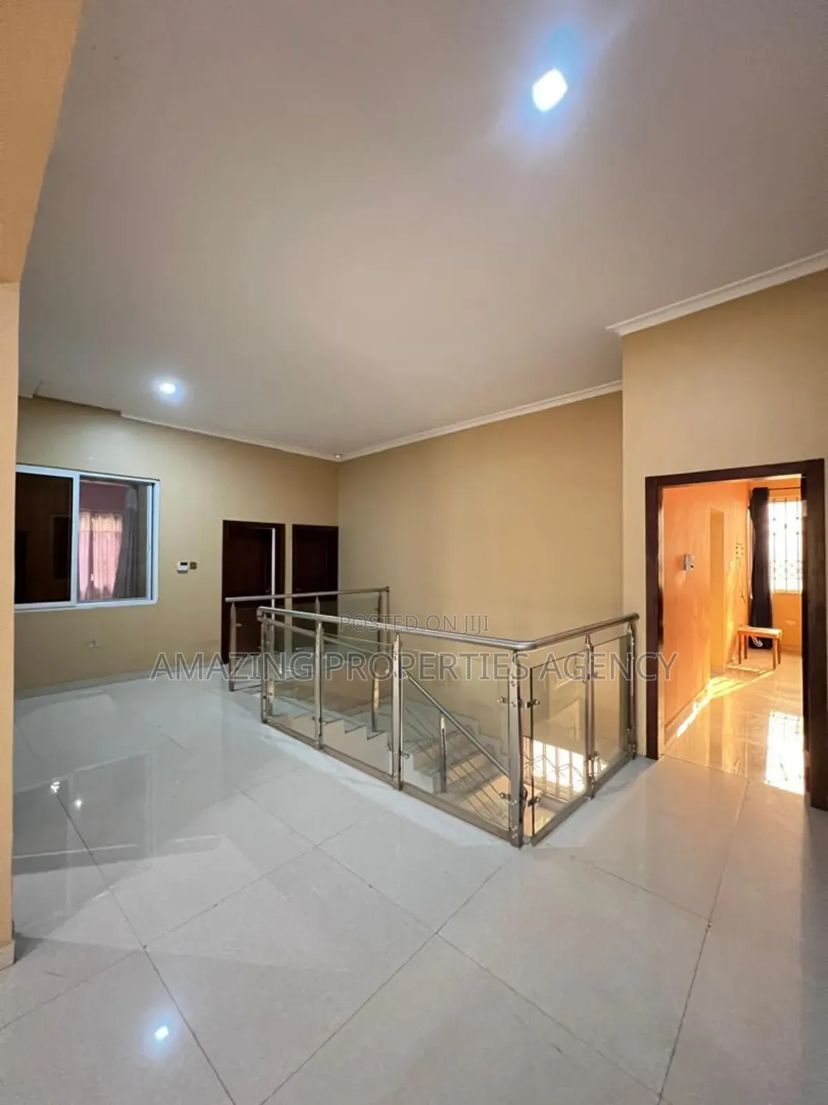 5bdrm House in Tema Community 25 for sale