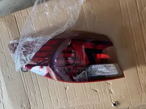 Hyundai Elantra 2019-2020 Tail Lights Normal Available