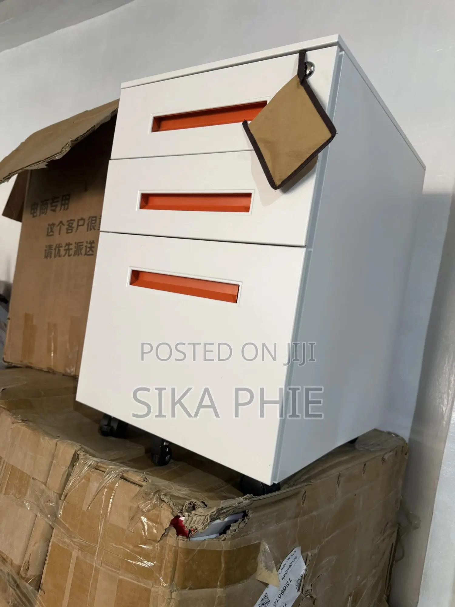 Cabinet Drawers With Wheels