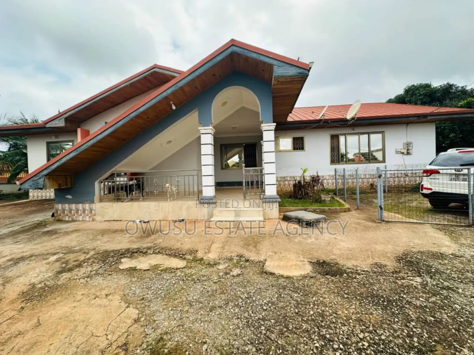 5bdrm House in Santasi Nkronza, Kumasi Metropolitan for sale