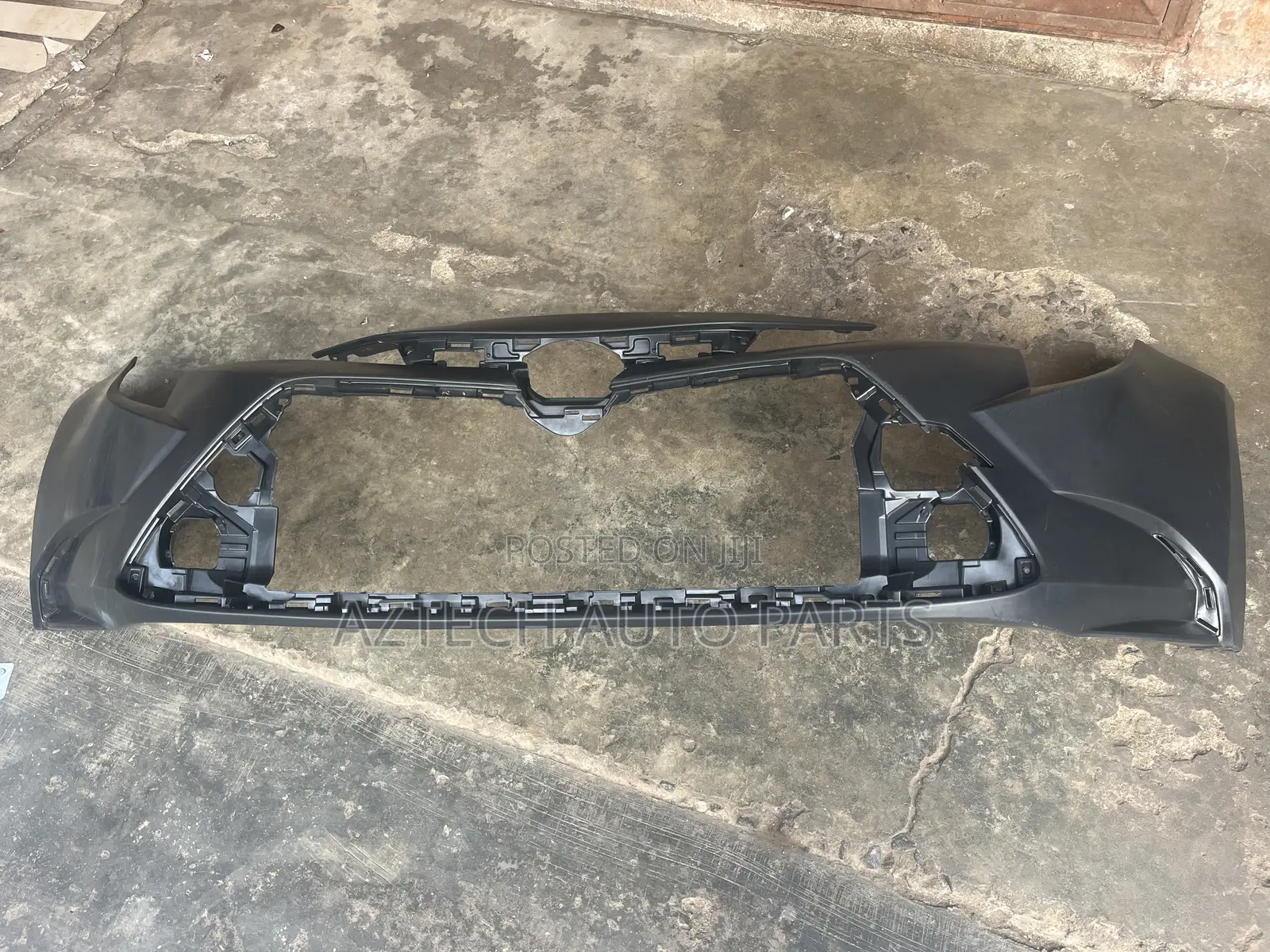 Toyota Corolla 2020 2021 Le Front Bumper