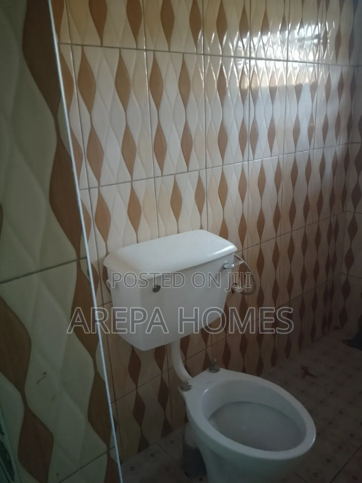 1bdrm Apartment in Arepa Homes, Madina for rent